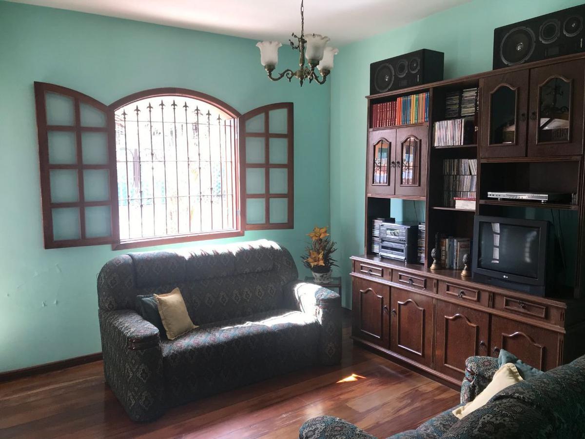 Casa, Arvoredo, 3 Quartos, 6 Vagas, 1 Suíte