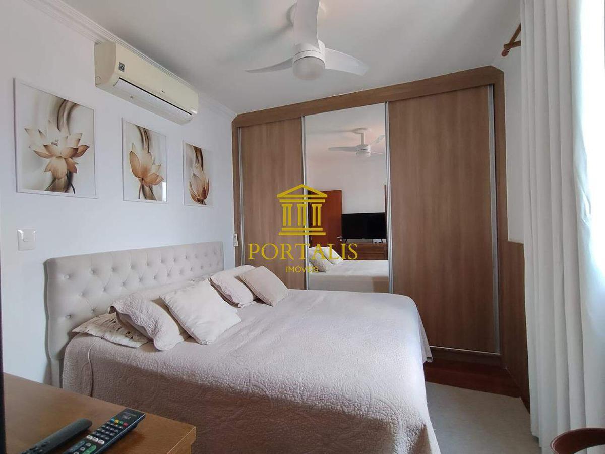 Apartamento, Sagrada Família, 3 Quartos, 2 Vagas, 1 Suíte