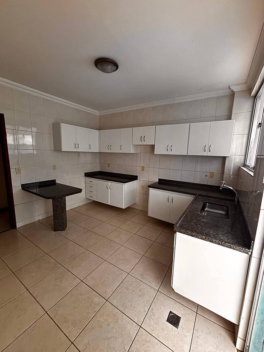 Apartamento, Funcionários, 3 Quartos, 1 Vaga, 1 Suíte