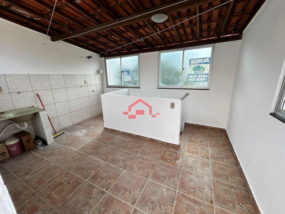 Casa, Nova Esperança, 2 Quartos, 0 Vaga