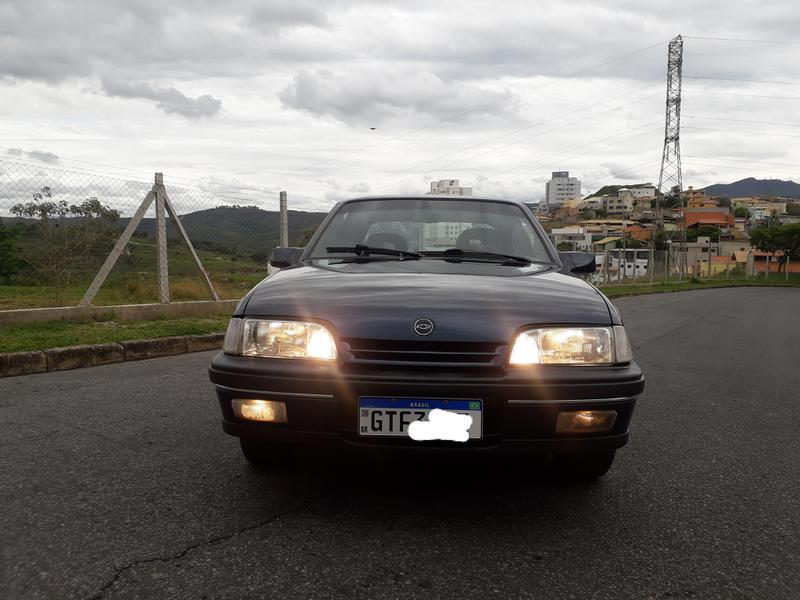 Chevrolet Monza Gls/ Hi-tech 2.0 Efi 2p e 4p