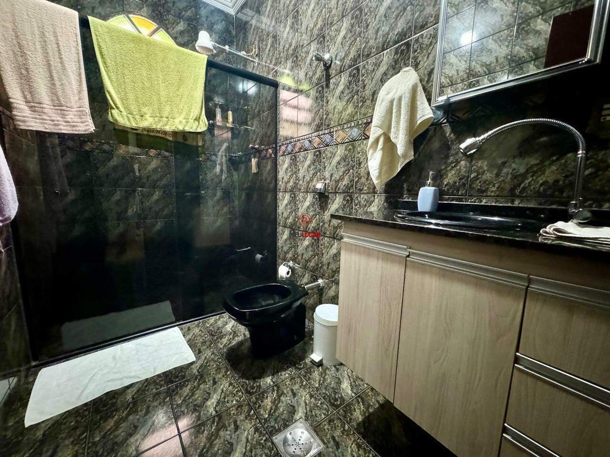 Casa, Tirol, 3 Quartos, 3 Vagas, 1 Suíte