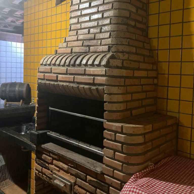Fazenda, Centro, 4 Quartos, 10 Vagas, 1 Suíte