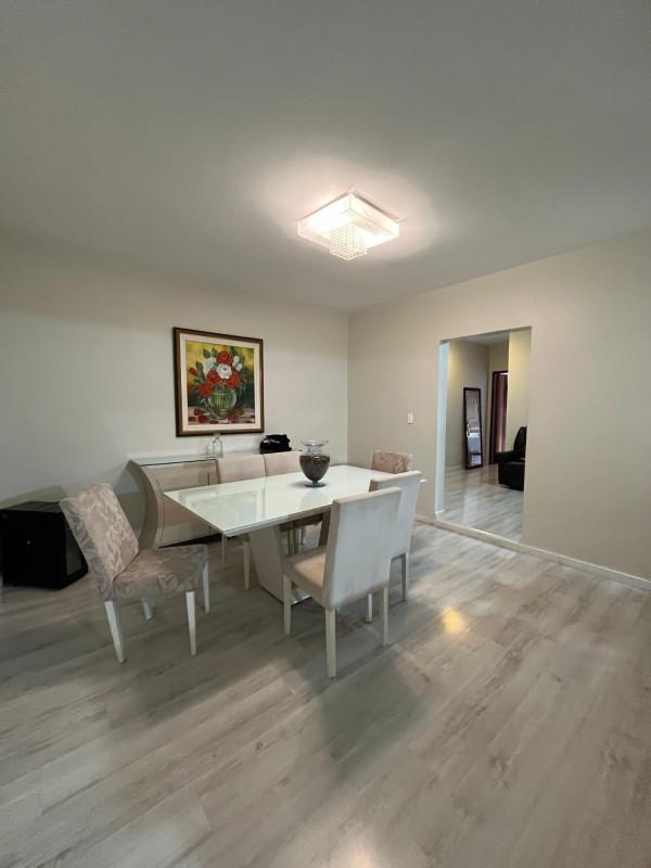 Casa, Tirol (barreiro), 4 Quartos, 3 Vagas, 1 Suíte