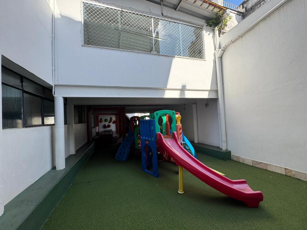 Prédio, Colégio Batista, 0 Quarto, 0 Vaga