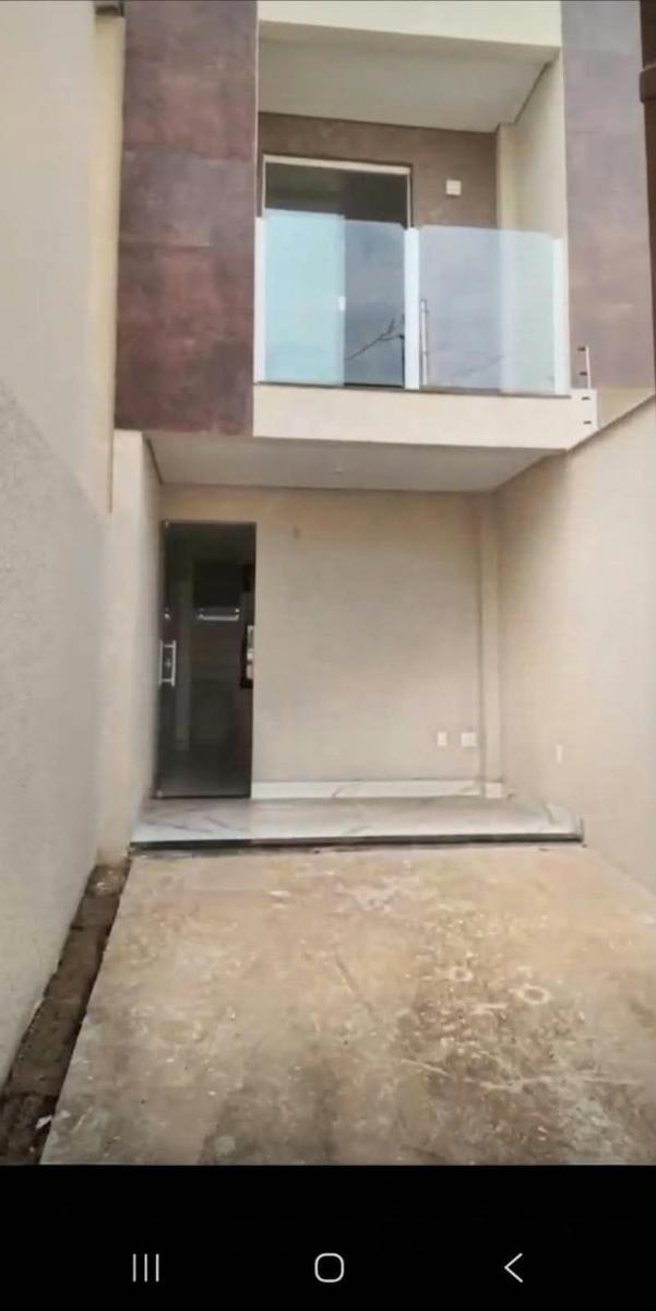 Casa, Candelária, 2 Quartos, 1 Vaga, 2 Suítes