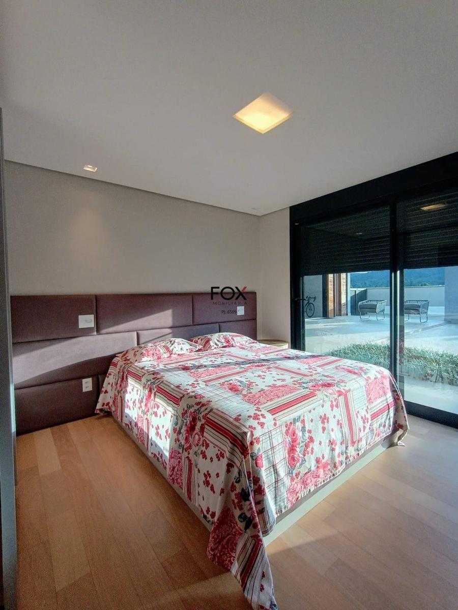 Casa, Alphaville - Lagoa dos Ingleses, 5 Quartos, 6 Vagas, 5 Suítes