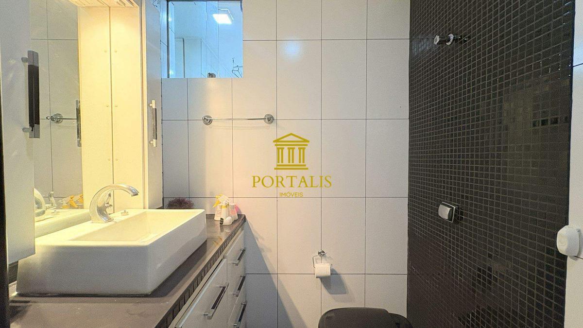 Apartamento, Centro, 3 Quartos, 0 Vaga