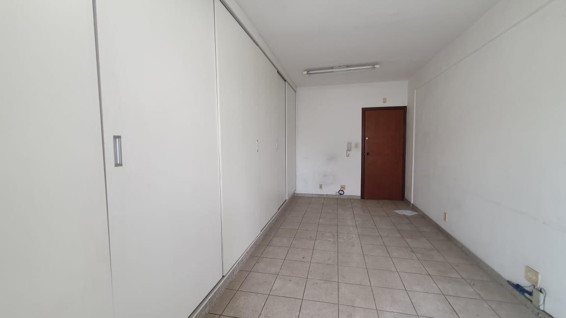Sala, Barro Preto, 0 Quarto, 0 Vaga