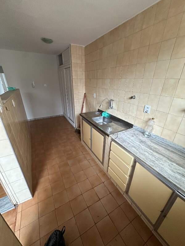 Casa, Sagrada Família, 0 Quarto, 1 Vaga