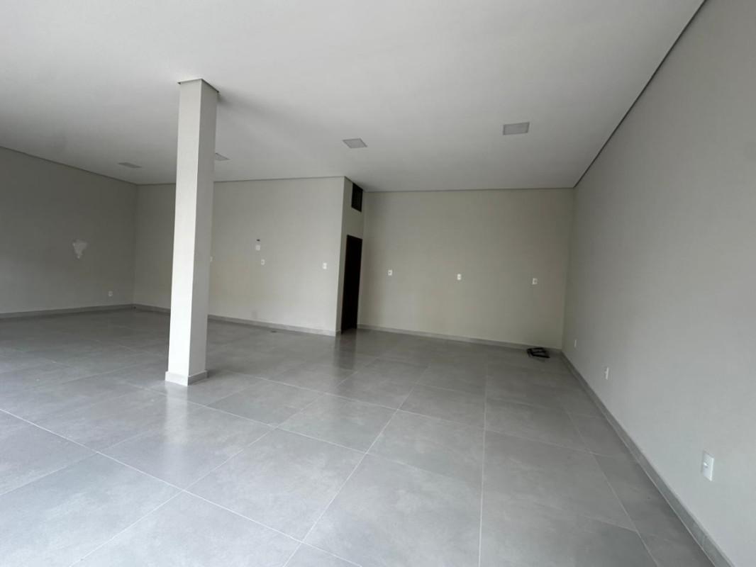 Andar, Centro, 0 Quarto, 0 Vaga