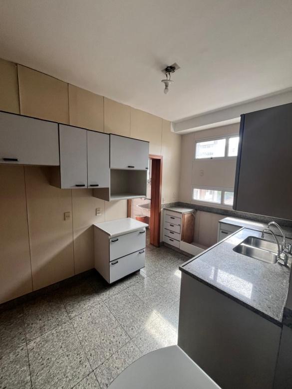 Apartamento, Funcionários, 4 Quartos, 2 Vagas, 1 Suíte