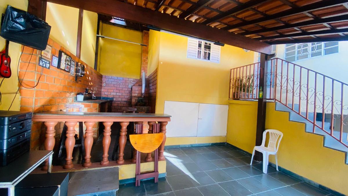 Casa, Santa Maria, 4 Quartos, 6 Vagas, 3 Suítes