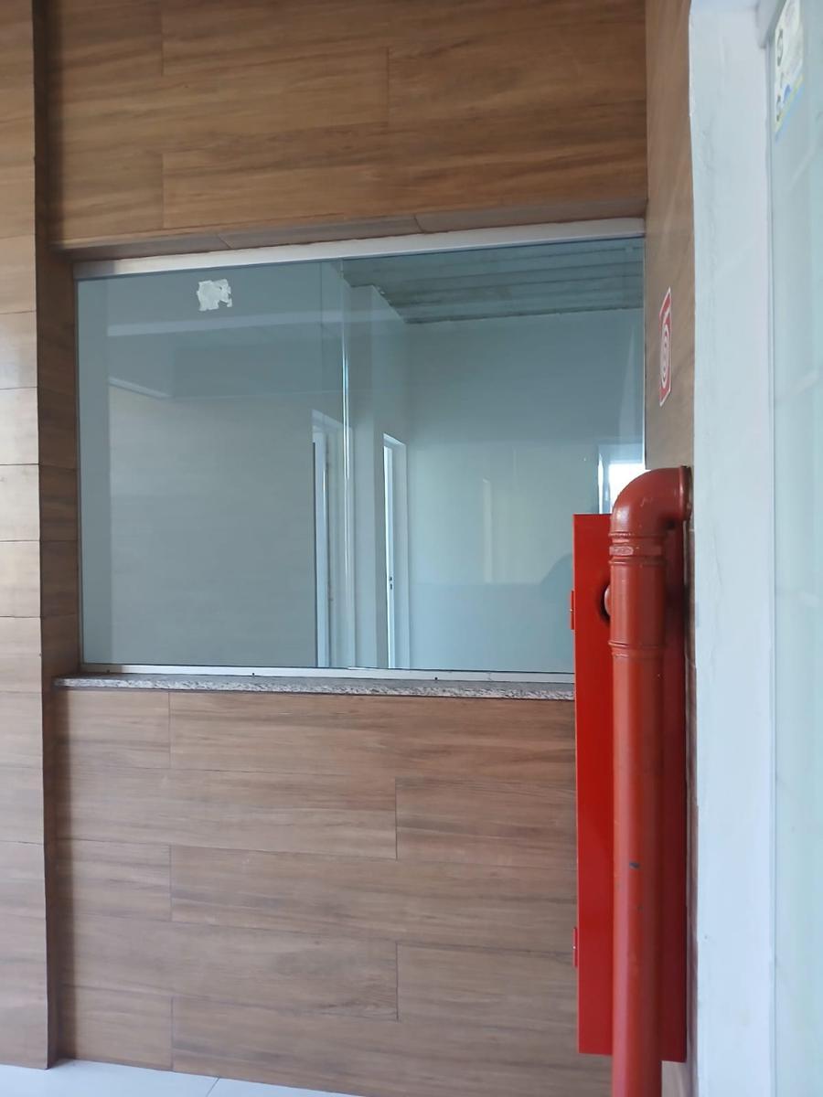 Prédio, Centro, 0 Quarto, 0 Vaga