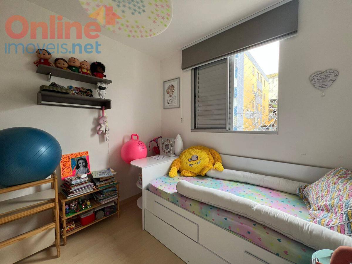 Apartamento, Sagrada Família, 3 Quartos, 0 Vaga, 1 Suíte