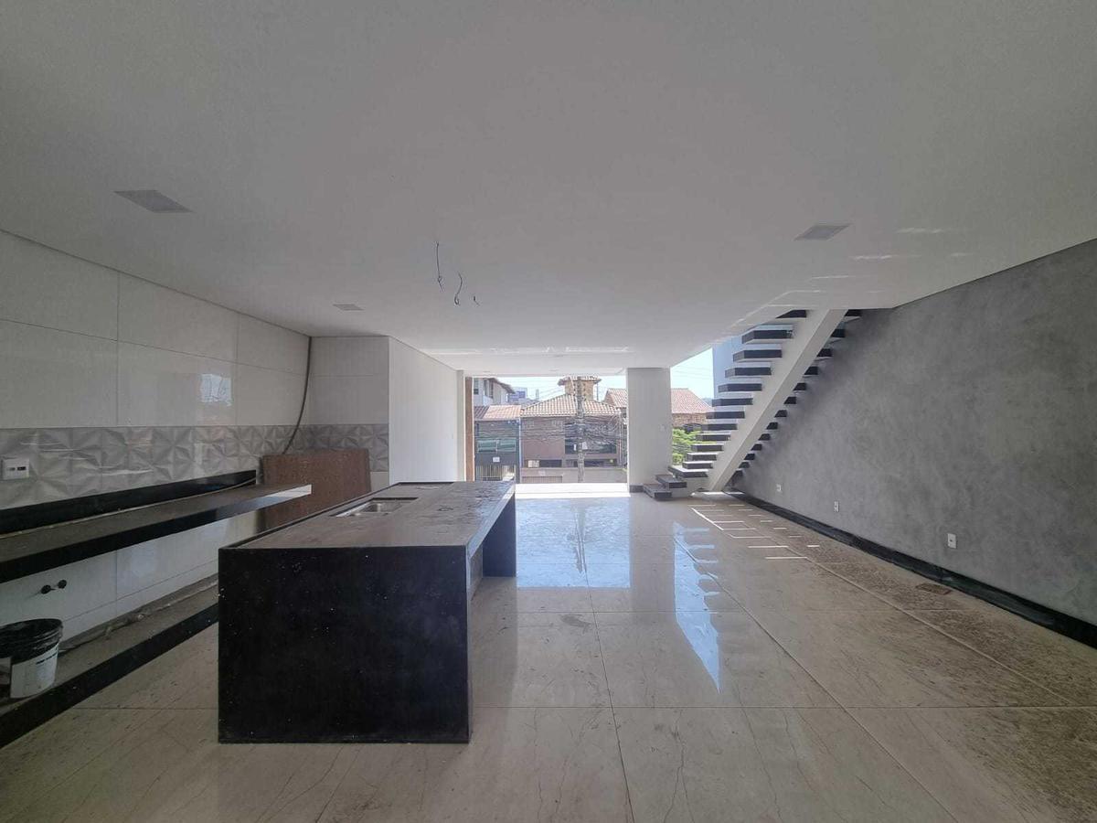 Casa, Jardim Riacho das Pedras, 3 Quartos, 4 Vagas, 1 Suíte