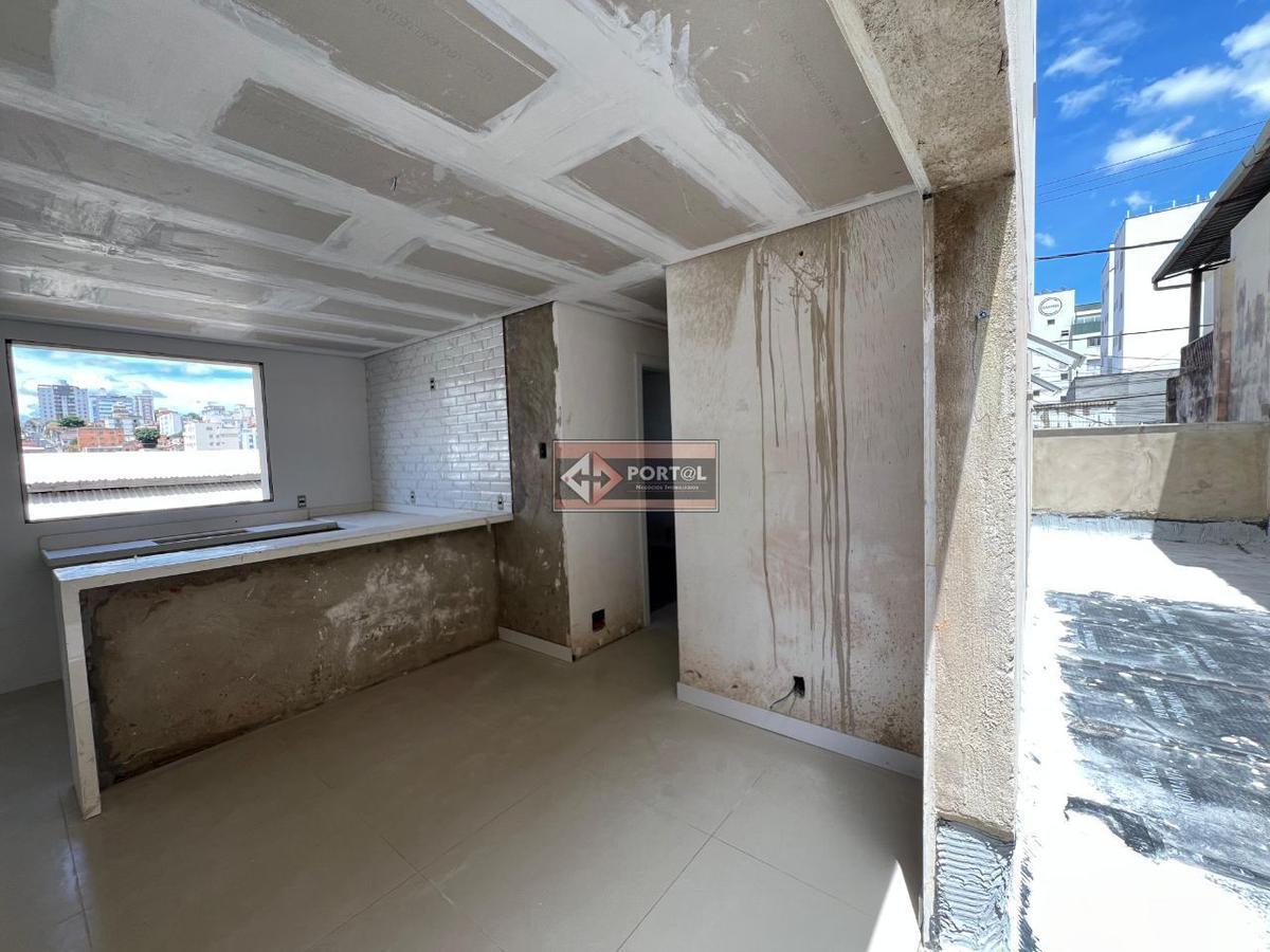 Apartamento, Sagrada Família, 2 Quartos, 2 Vagas, 1 Suíte
