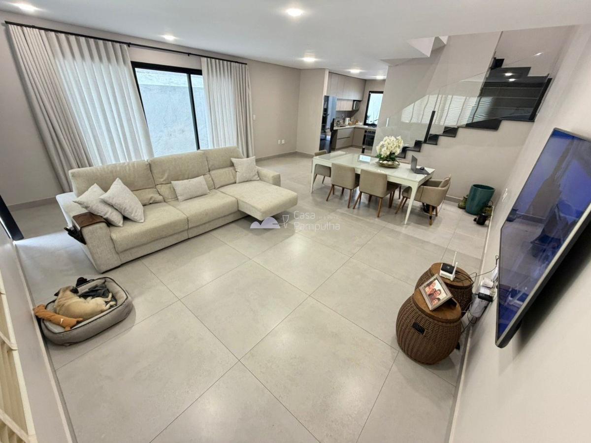 Casa, Trevo, 3 Quartos, 2 Vagas, 2 Suítes