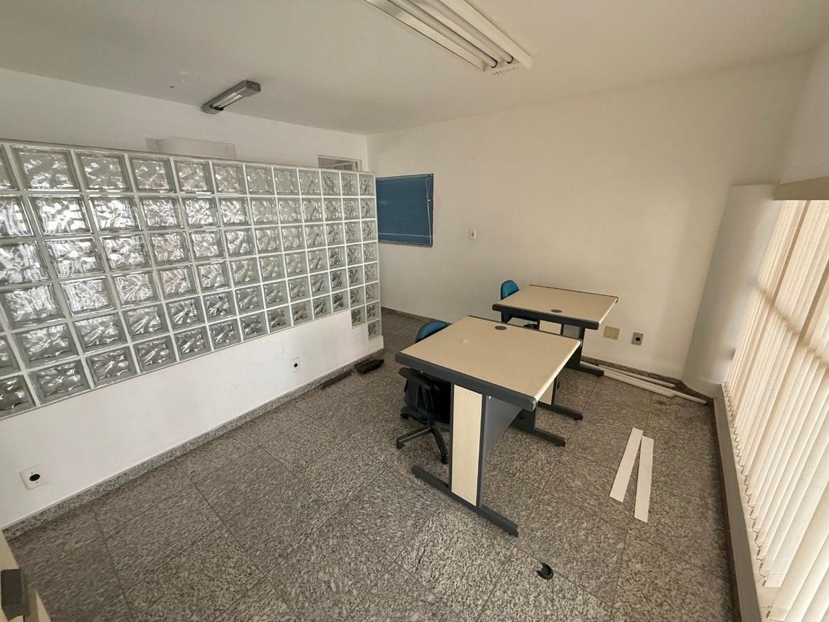 Andar, São José, 0 Quarto, 0 Vaga