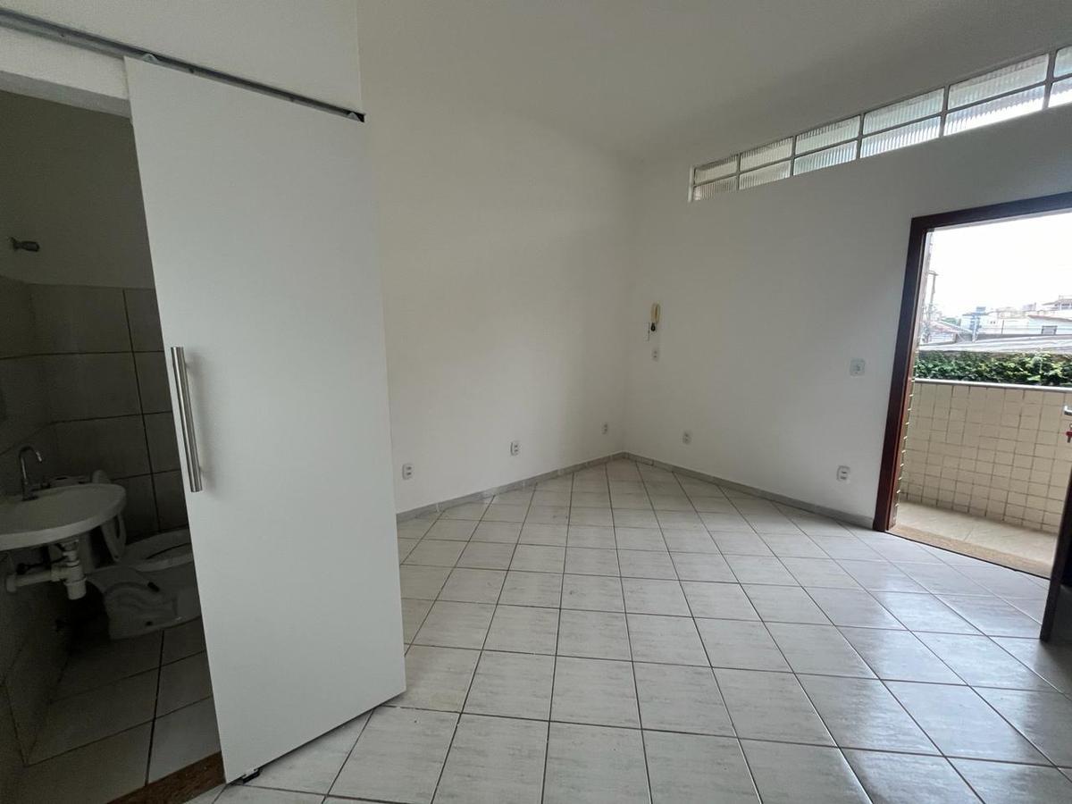 Sala, Padre Eustáquio, 0 Quarto, 0 Vaga