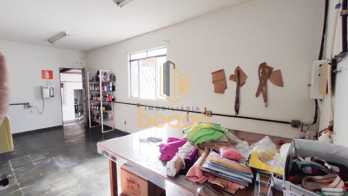 Casa Comercial, Parque Recreio, 3 Quartos, 3 Vagas, 1 Suíte