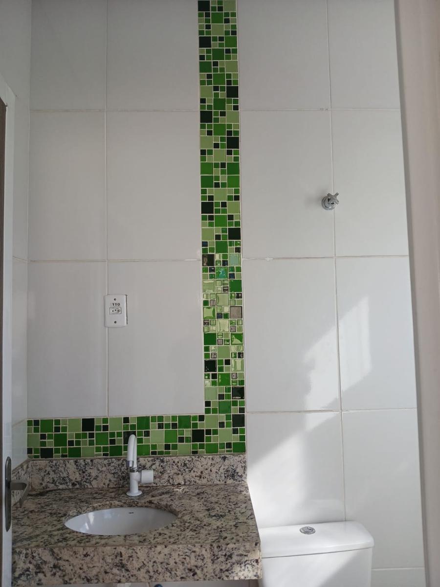 Prédio, Centro, 0 Quarto, 0 Vaga