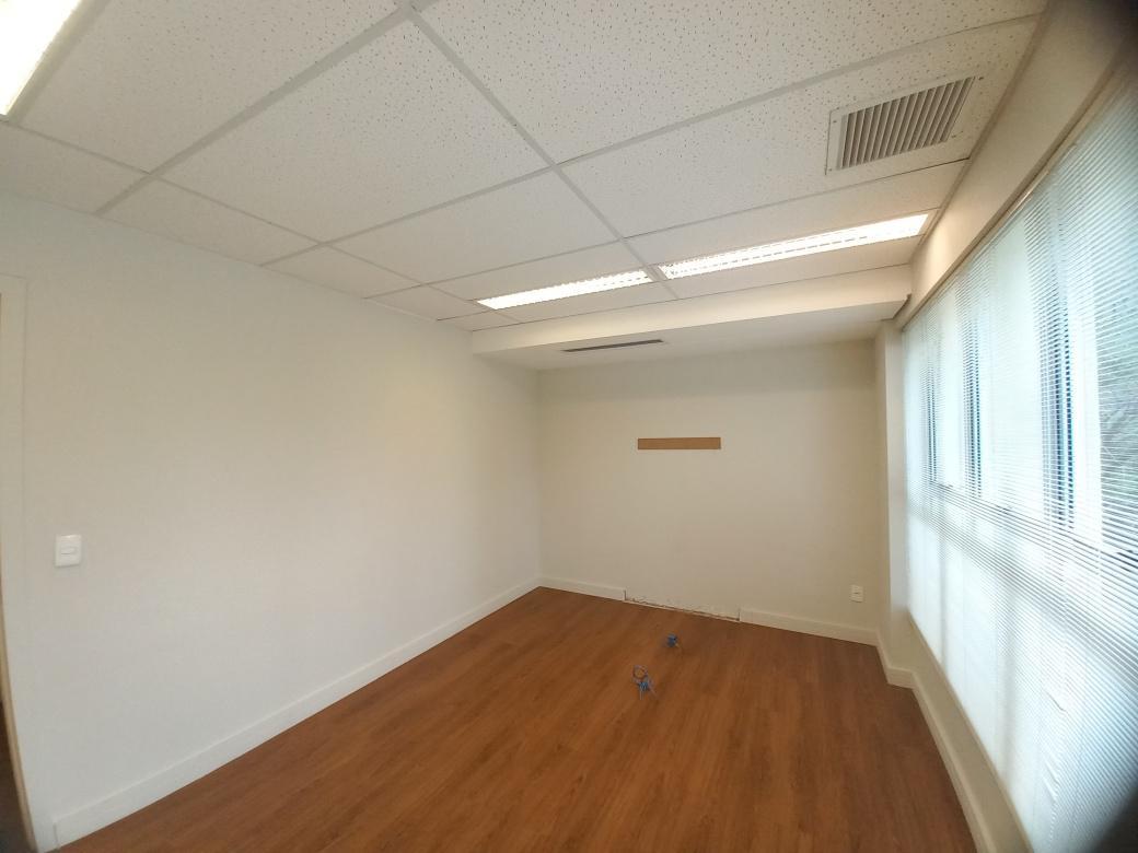 Sala, Savassi, 0 Quarto, 2 Vagas