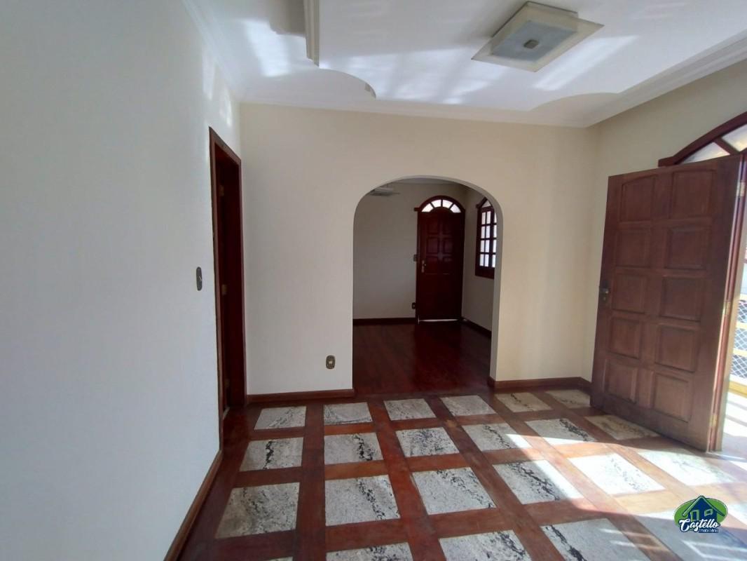 Casa, Cachoeirinha, 3 Quartos, 2 Vagas, 1 Suíte