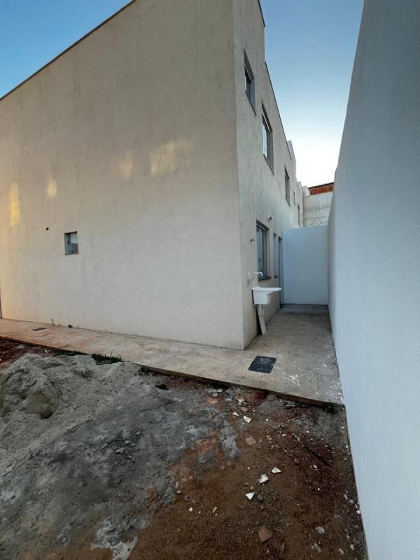 Casa, Novo Barreirinho, 3 Quartos, 3 Vagas, 1 Suíte