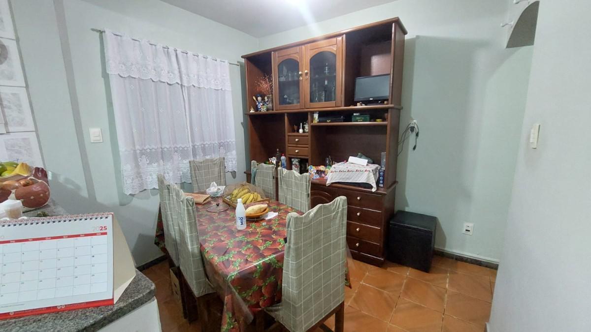 Casa, Primeiro de Maio, 3 Quartos, 3 Vagas