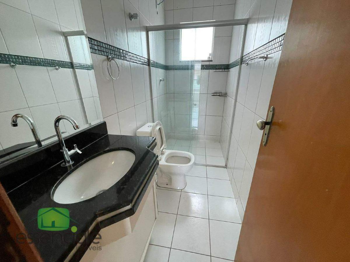 Casa, Europa, 3 Quartos, 2 Vagas, 1 Suíte