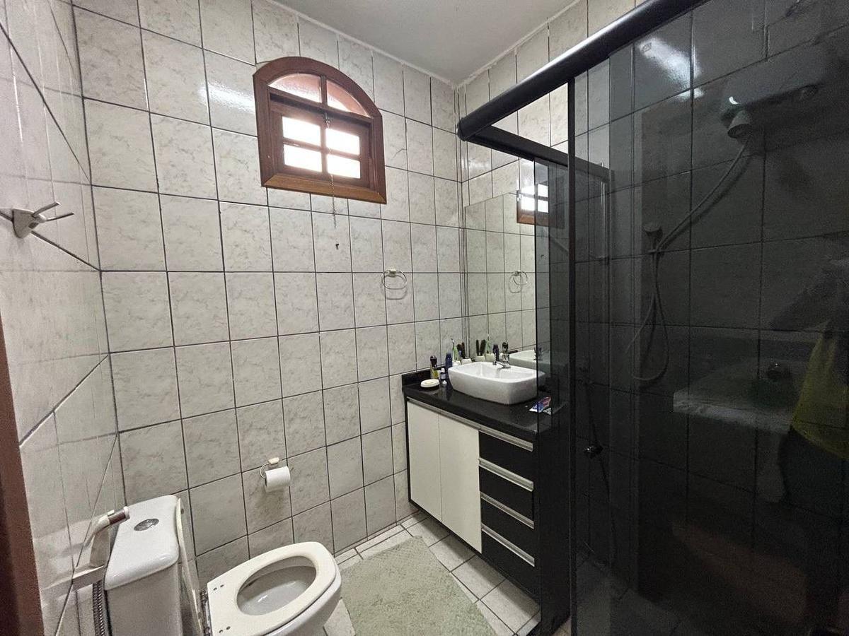 Casa, Centro, 3 Quartos, 3 Vagas, 1 Suíte