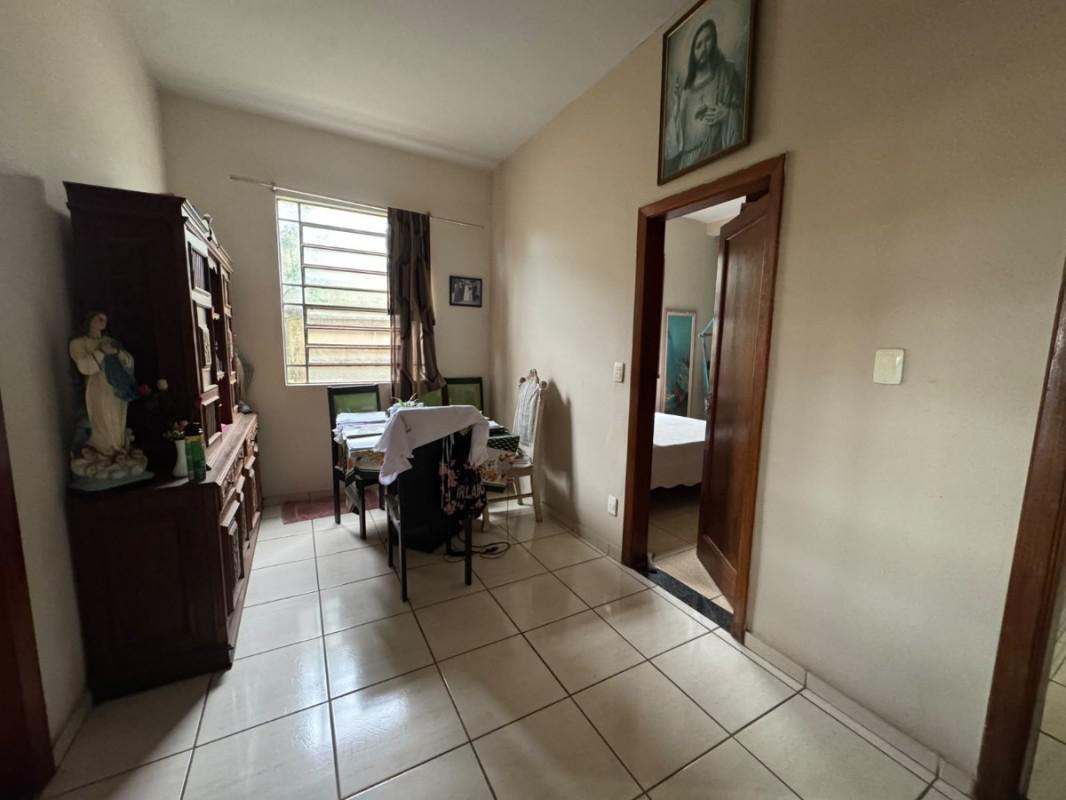 Casa, Concórdia, 4 Quartos, 2 Vagas, 1 Suíte