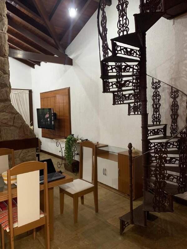 Casa, Retiro do Chalé, 6 Quartos, 15 Vagas, 1 Suíte
