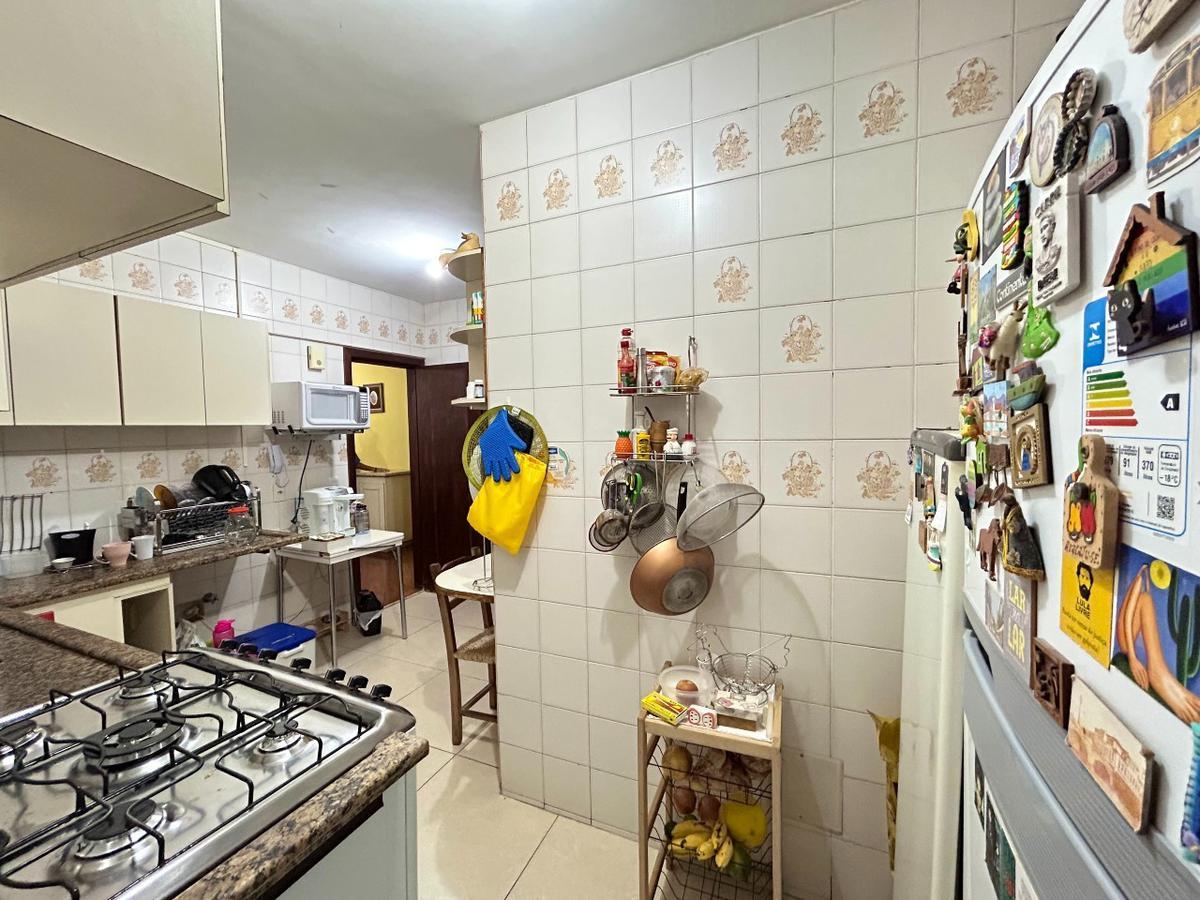 Apartamento, Sagrada Família, 4 Quartos, 2 Vagas, 1 Suíte