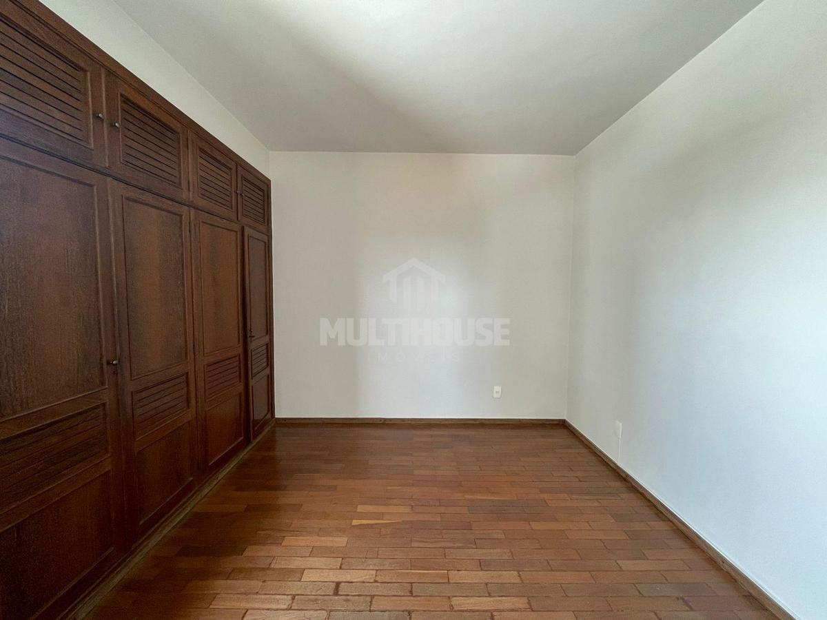 Apartamento, São José, 4 Quartos, 2 Vagas, 1 Suíte