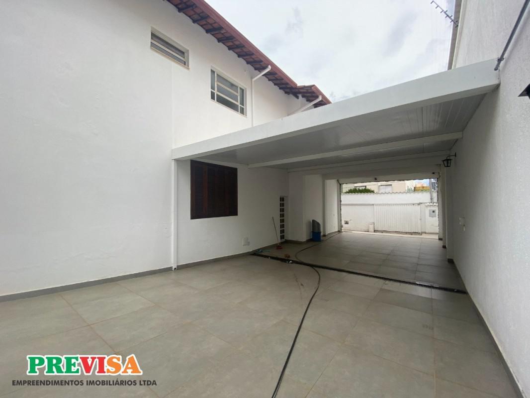 Casa, Sagrada Família, 4 Quartos, 6 Vagas, 1 Suíte