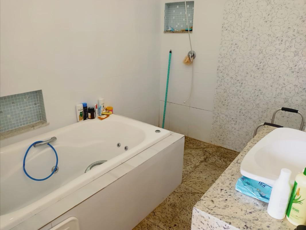 Casa, Padre Eustáquio, 4 Quartos, 8 Vagas, 4 Suítes