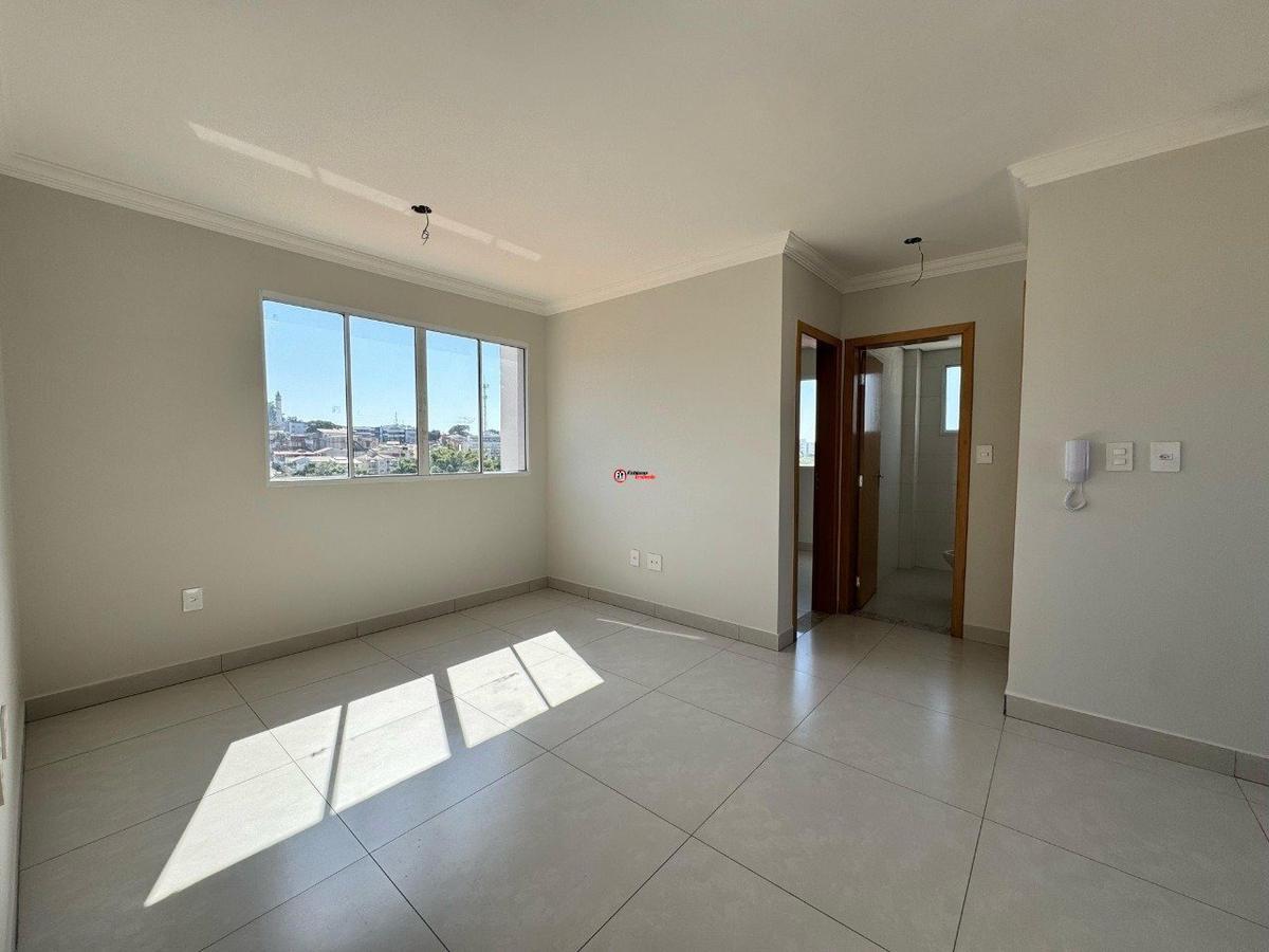 Apartamento, Santa Mônica, 2 Quartos, 1 Vaga