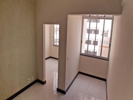 Apartamento, Centro, 2 Quartos, 0 Vaga, 1 Suíte