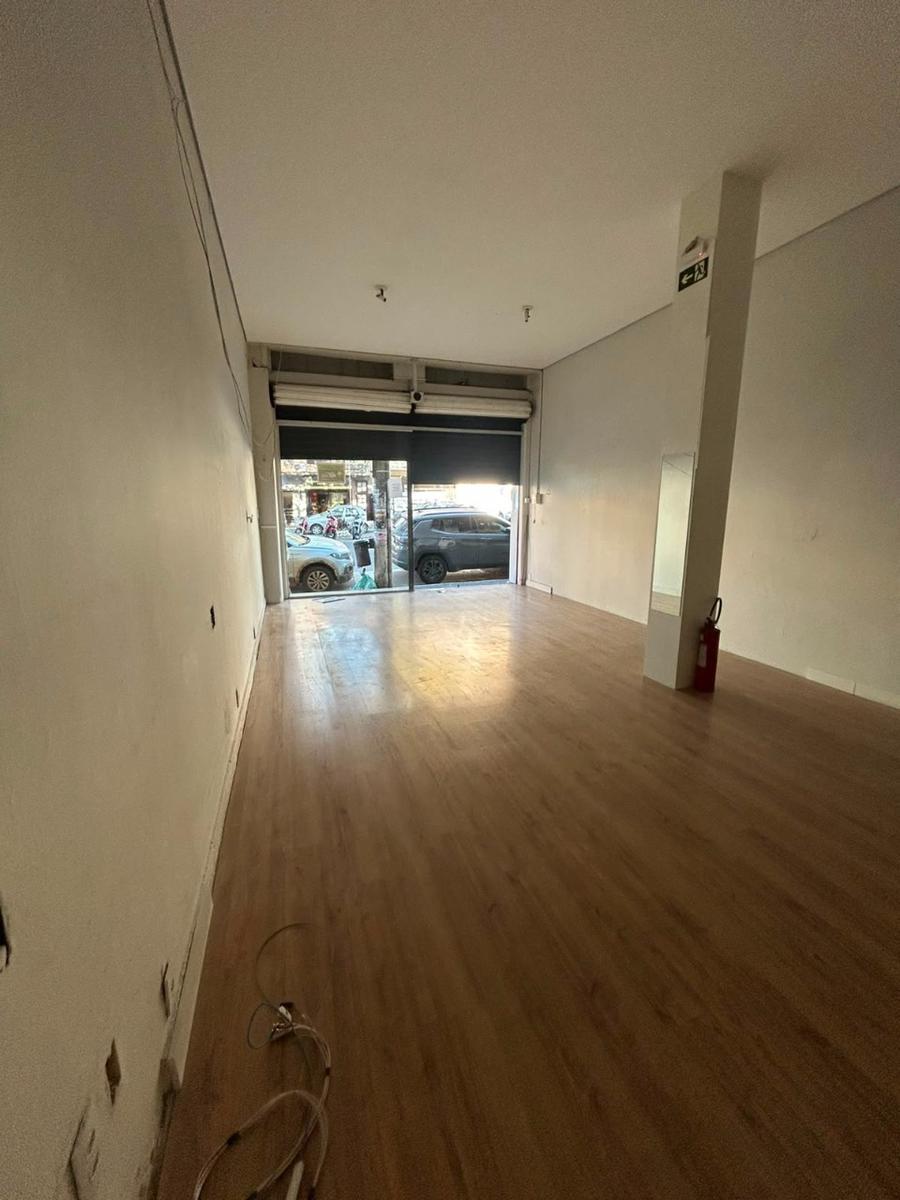 Andar, Centro, 0 Quarto, 0 Vaga