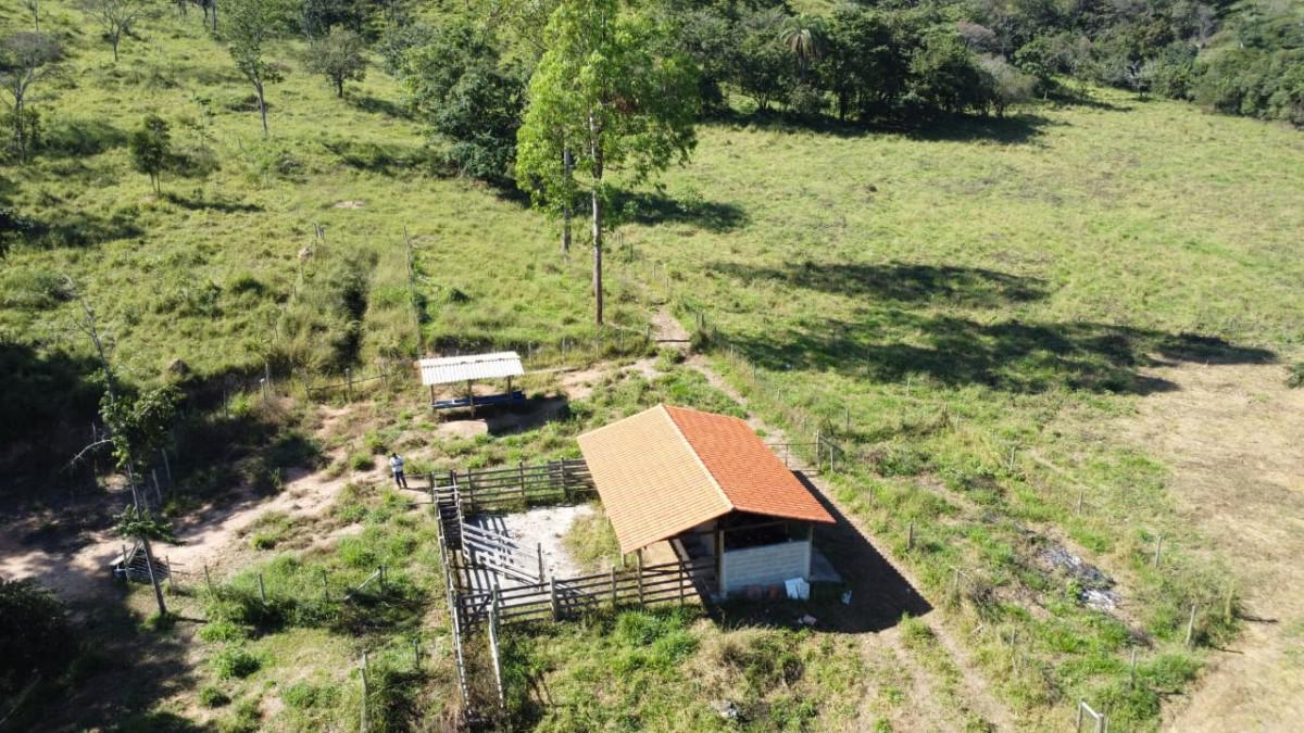 Fazenda, Zona Rural, 2 Quartos, 0 Vaga