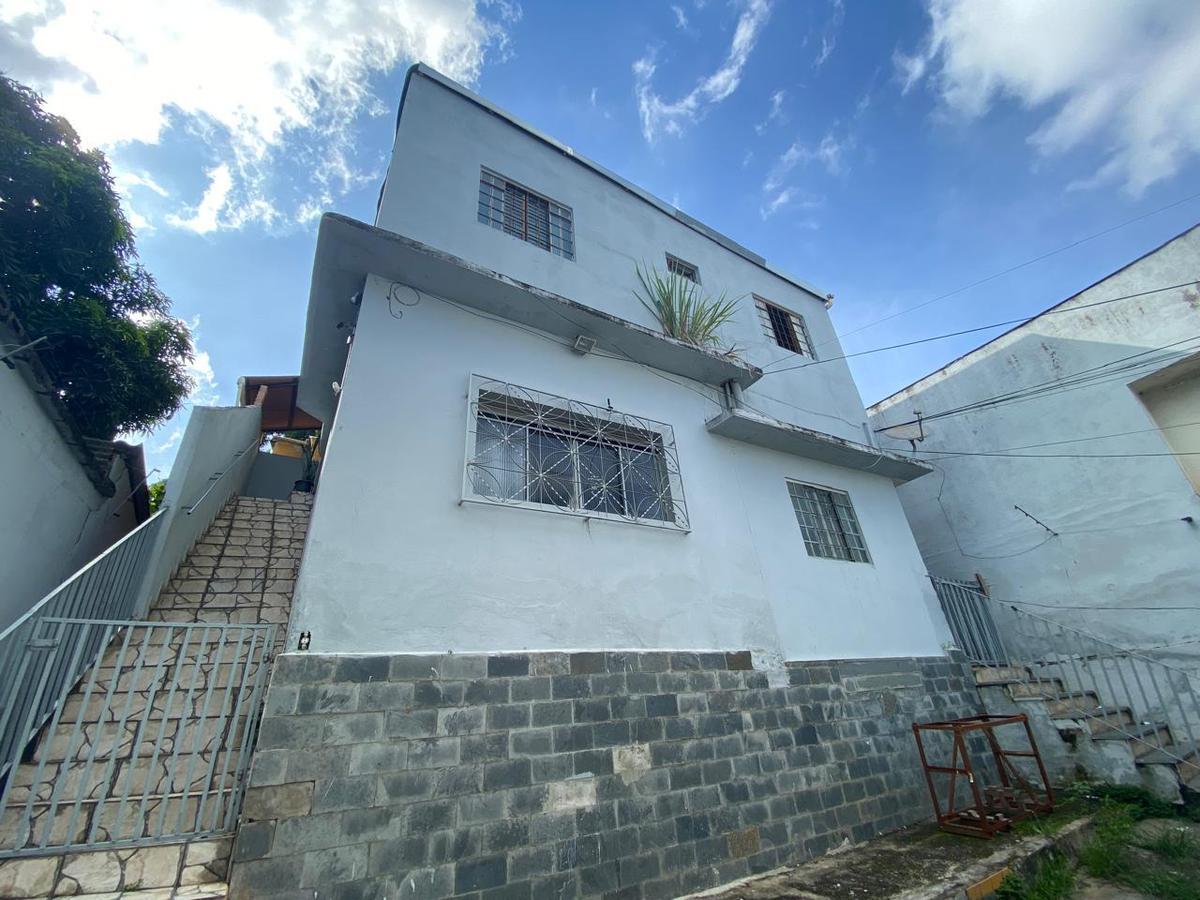 Casa, Ermelinda, 10 Quartos, 0 Vaga