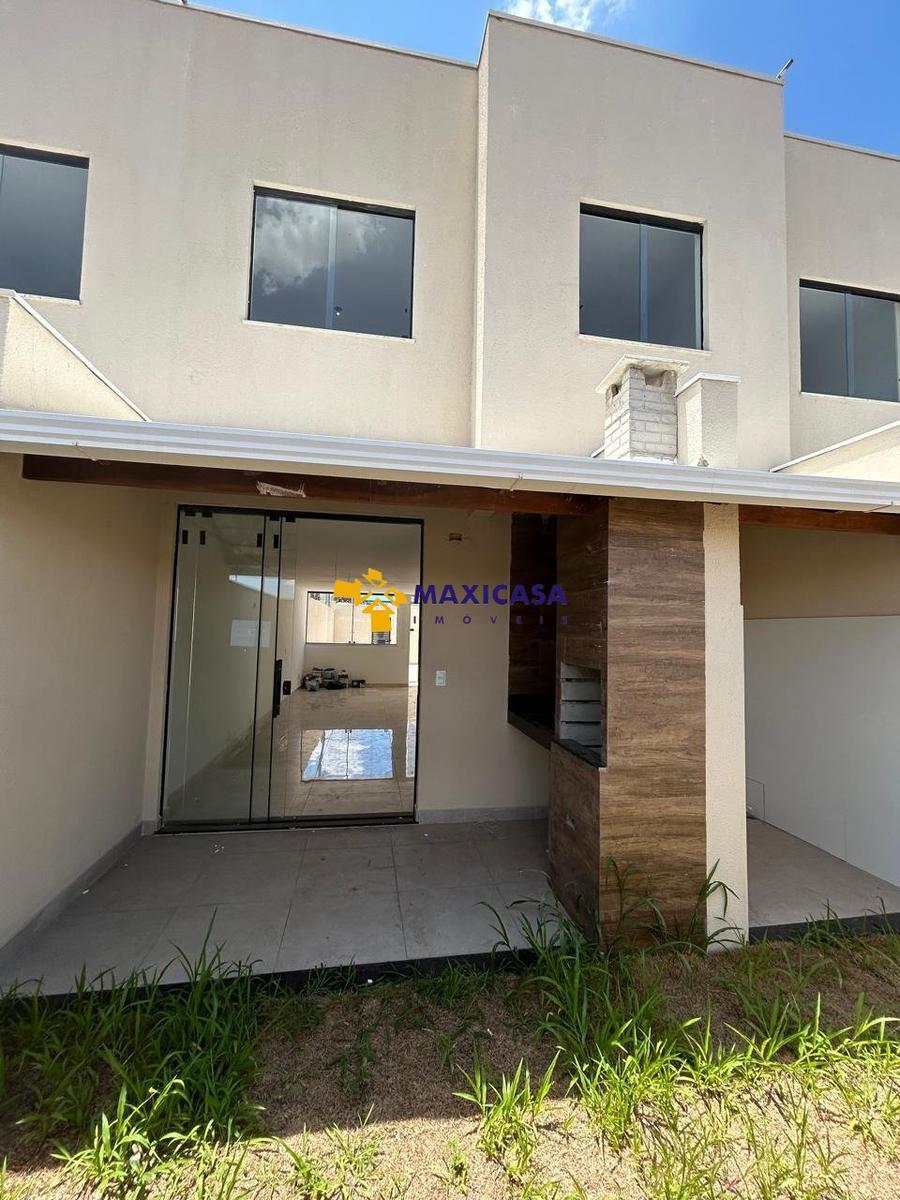 Casa, Santa Branca, 3 Quartos, 4 Vagas, 1 Suíte