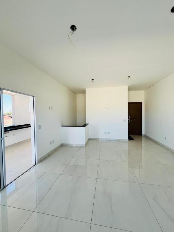 Cobertura, Jardim Industrial, 3 Quartos, 2 Vagas, 1 Suíte