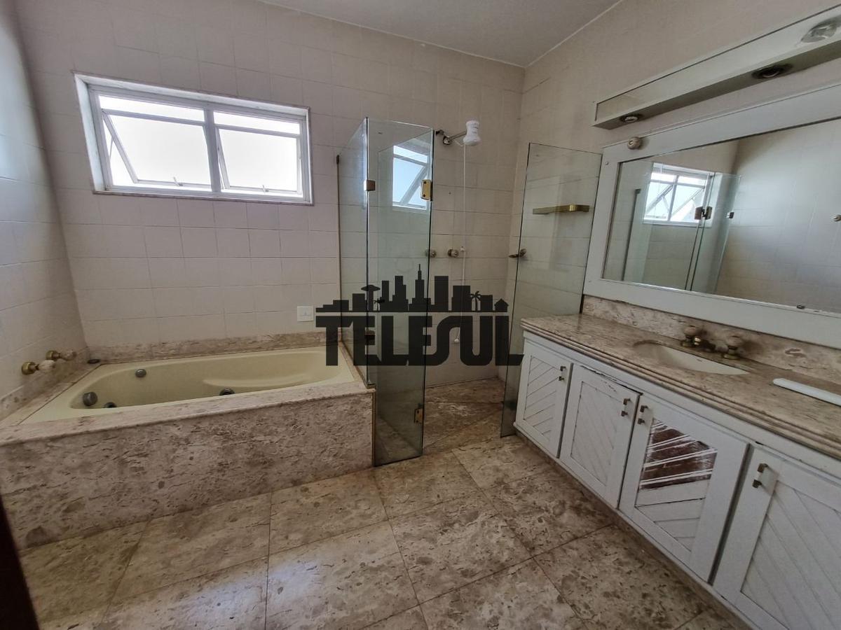 Casa, Vila Pinto, 5 Quartos, 4 Vagas, 4 Suítes