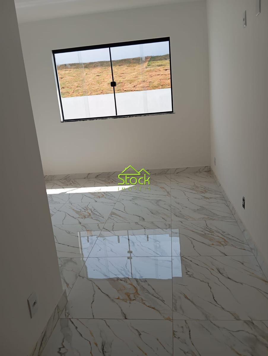 Casa, Shalimar, 3 Quartos, 4 Vagas, 1 Suíte