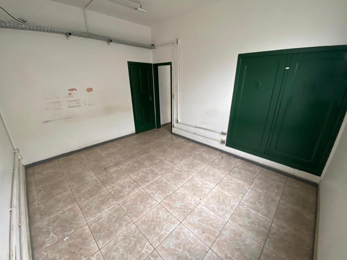 Prédio, São Francisco, 0 Quarto, 20 Vagas