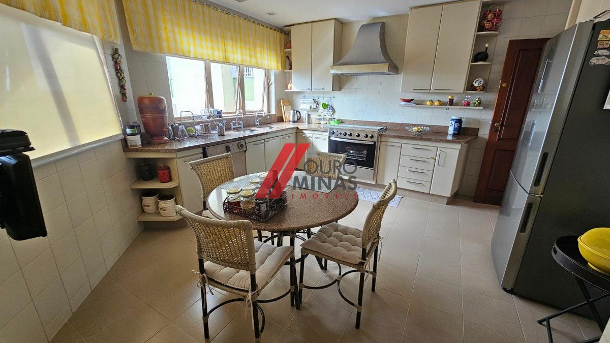 Casa, São Lucas, 4 Quartos, 3 Vagas, 1 Suíte