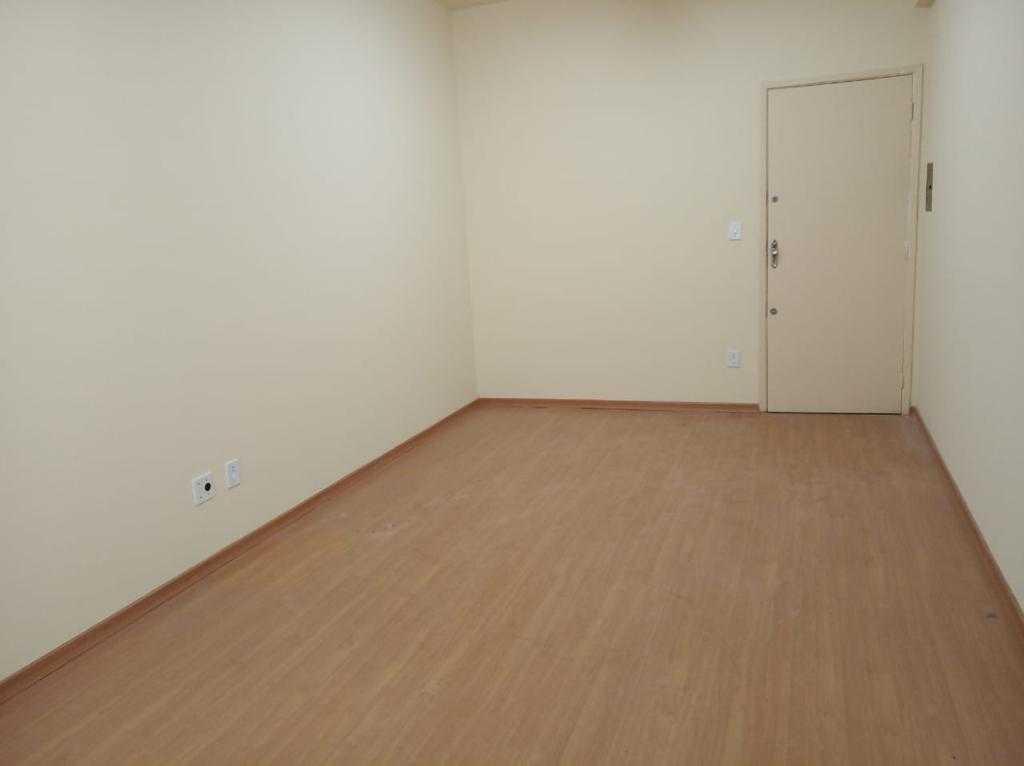 Sala, Centro, 0 Quarto, 0 Vaga